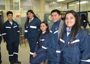 Iniciativa en Laboratorio de Hormigón de Ingeniería Civil benefició a 75 estudiantes de liceos TP