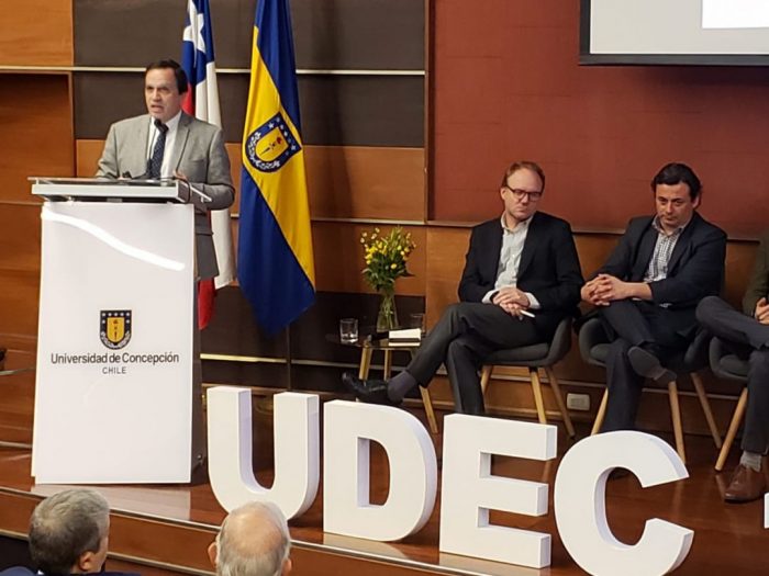 Tema sobre minería inauguró nuevo ciclo de charlas en la Unidad Santiago UdeC