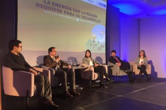 Decano participó en último encuentro "El Sur del Futuro" sobre energía