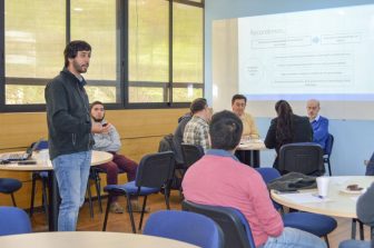 UdEI organizó talleres docentes para mejorar evaluaciones en aula