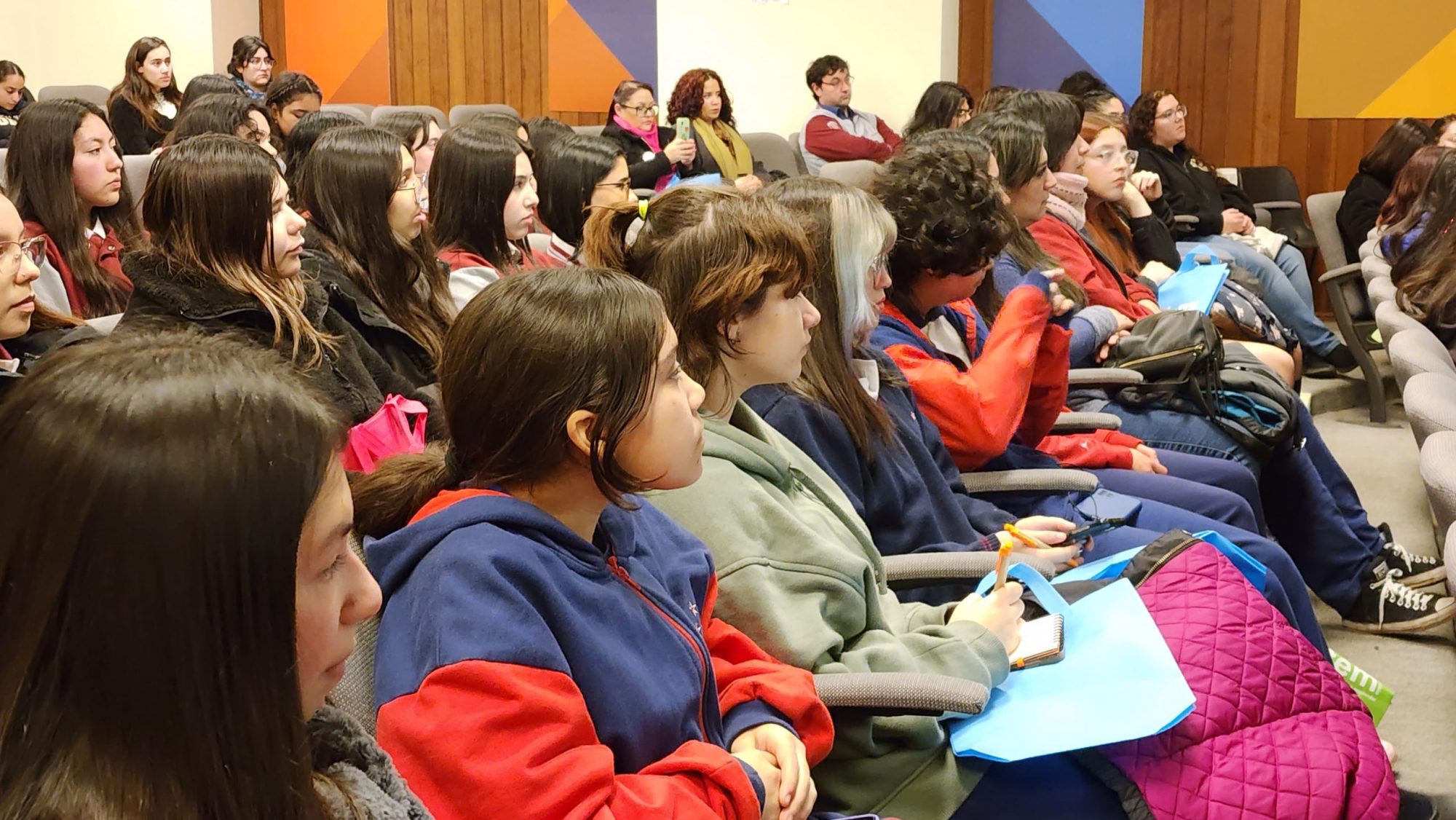 WIE junto a FEM Biobío celebran el día de la mujer en ingeniería en la FI UdeC