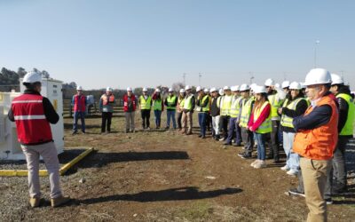 Estudiantes visitaron planta fotovoltaica de la comuna de San Carlos