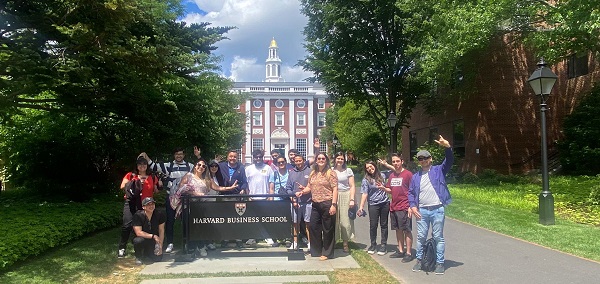 Pasantía a Harvard: Estudiantes del Magíster en Ciencia de Datos para la Innovación viajaron a Estados Unidos