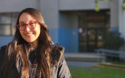 Valentina León de Ing. Civil Metalúrgica recibió Beca Estudiante WIM Chile