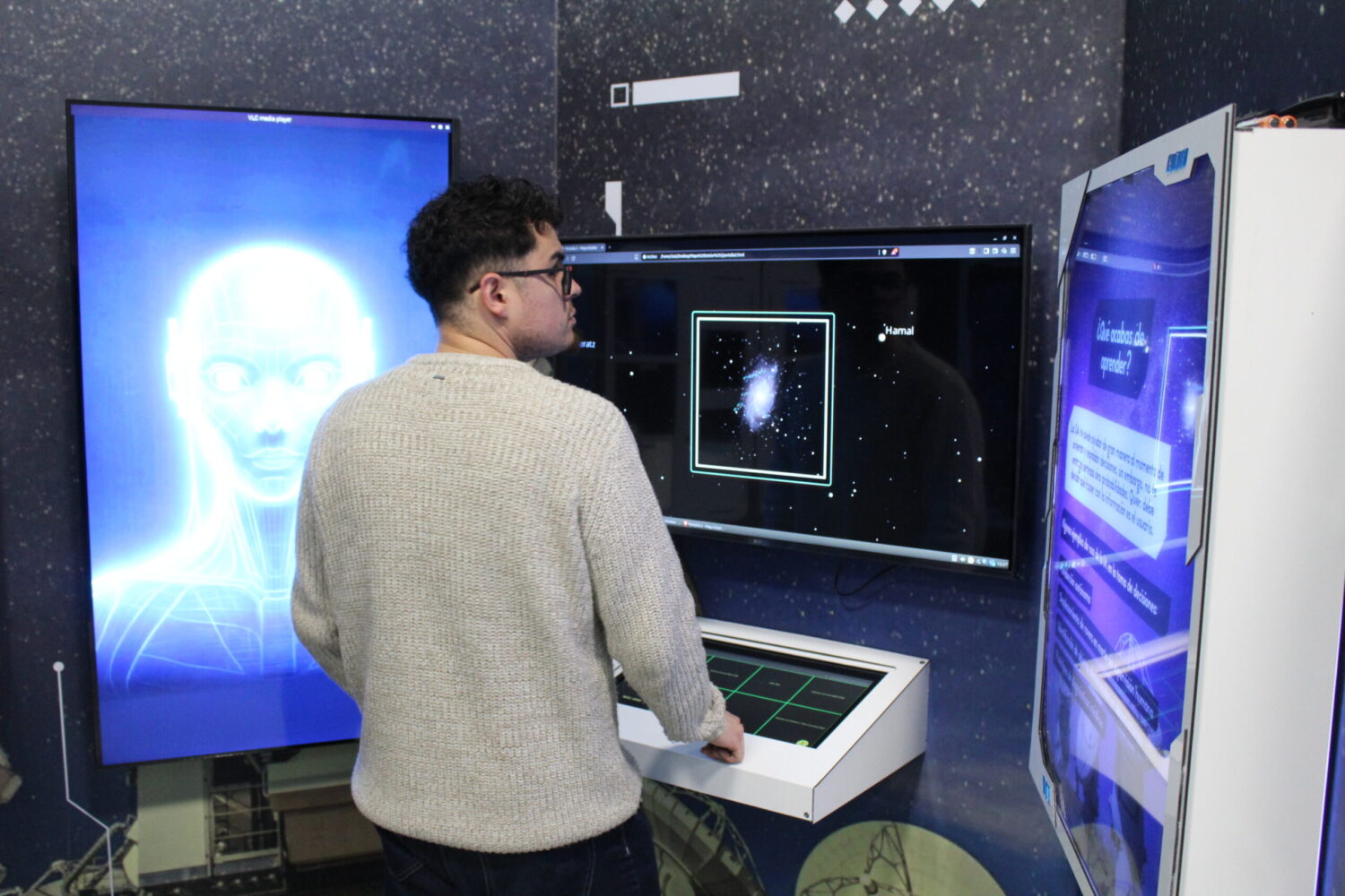 Del Algoritmo al Asombro: Descubre la IA, la nueva muestra del CICAT que acerca la Inteligencia Artificial a la comunidad