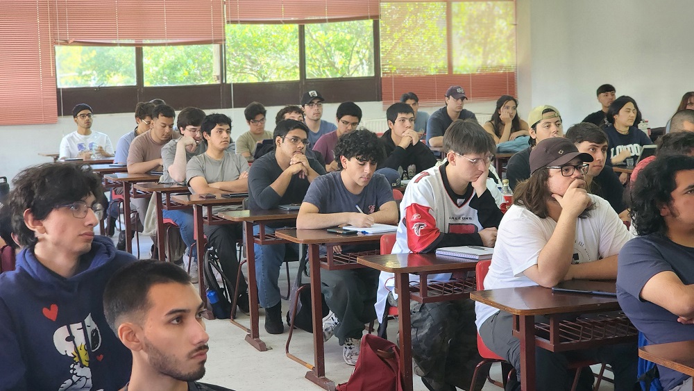 Simulación y programación mejoran el aprendizaje de fenómenos eléctricos complejos