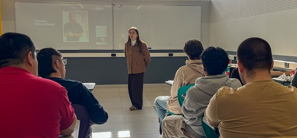 Chris Klaus fortalece su vínculo con Ingeniería UdeC apoyando nuevo club de emprendimiento estudiantil