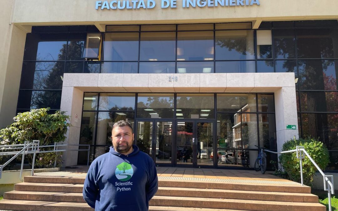 Ingeniero Civil Mecánico que estudia el comportamiento de las arterias mediante modelos matemáticos se integra como docente a Ingeniería Civil Biomédica