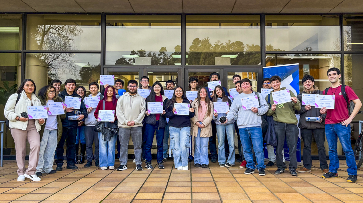 Estudiantes fortalecieron sus conocimientos en curso de prototipado de Gearbox UdeC