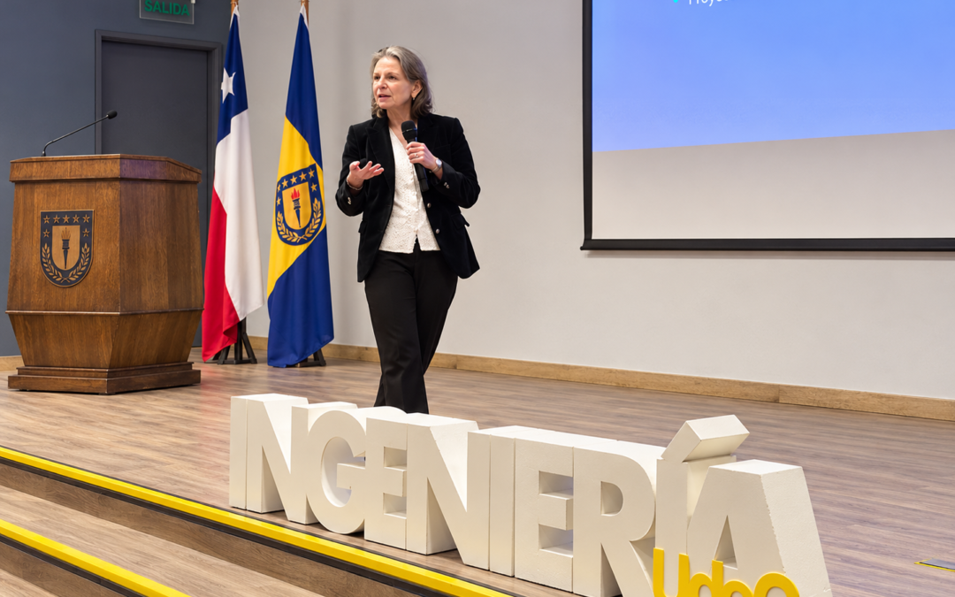 El “Viaje de Ser Ingeniera” reunió a Gloria Ledermann con nuevas generaciones de Ingeniería UdeC